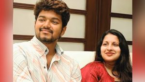 পরকীয়ার অভিযোগে ২৭ বছরের দাম্পত্যে ইতি টানছেন বিজয়